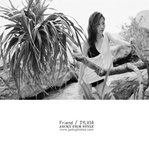 F1080034bw