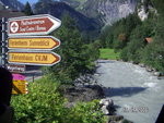 又越過高山又越過谷.....終於到Kandersteg
