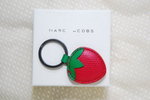 016.MARC JACOBS士多啤梨匙扣 $120