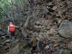 澗旁是泥及碎石, 唔知幾時會倒塌
DSC05880