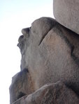 石頂似唔似一塊面向大, 中間是大鼻, 右邊是眼窩, 左邊是厚唇及張口
DSC07551