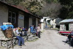 約11:20抵Phunki Tenga (3250m), 在此Phunki Tenga Rest House 食晏. 在此一挑夫,  Indra不舒服離隊
04NL0178