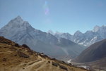 Ama Dablam (6856m) 及由Dingboche往Dughla的路
04NL0303