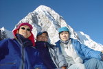 在Kala Pattar頂(5545)與領隊Dil合照, 背後是Pumori(7165m)
04NL0431