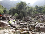 下降黃龍坑至上午轉上溯的藏龍石澗口(相右)
DSC02901