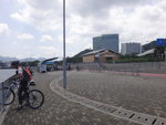 有單車在此停留, 可能有補給或租車?  
DSC09018