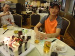 瑩瑩生日快樂, 青春常駐, 健步如飛, 健康快樂, 生活愉快美滿 .....
DSC00181