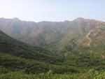 蚺蛇尖至米粉頂(左至右)一帶及大休前的落山路(相右)
DSC01140