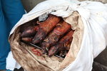 市場外還有人賣燒天竺鼠(guinea pig)添
IMG_0491