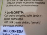 叫了芝士火腿雞肉闊條麵 (A La Glorietta – chicken ham and parmesan cheese with milk cream and fettucine)
IMG_3893a
