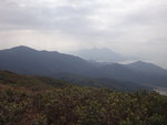 往左望見石屋山(左)及遠處的馬鞍山
DSC03180
