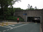 到一隧道口, 穿隧道還是左轉呢? 穿隧道可往大埔海濱公園
IMG_1745
