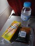 途中派發一包花生, 一包芒果汁及一小支水
SK_00085
