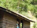 木屋後上山少少便是營地, 隱約可以見到營帳
SK_00390