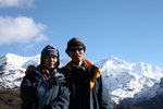 Dzongri Top (4130m)留影, 背後是 Kabru South (7317m 左) 及 Khangchengzonga (8586m, 世界第3高峰, 右)
SK_01166
