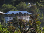 廟旁遙望我地入住的 Ejam Residency.   落山後見酒店己建了個藍頂
SK_01980