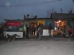 抵 Gangtok, 中途在肉店前停下買牛肉
SK_02651