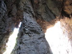 龍鼻岩, 洞身為一Y形有3個洞口
IMG_8060