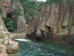 獅口大洞(左)及金鐘岩(右)
IMG_8977