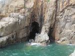 青洲綑東海岸後轉到南海岸便見兩個洞, 左鶴岩洞, 右鶴岩東洞
IMG_9637