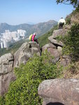 過鯊魚鯺石邊回望大石位, 遠處是慈雲山, 雞胸山與獅子山(右至左)
IMG_5135