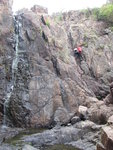 有隊友在丹壁雙瀑上瀑右邊石罅中上攀
IMG_9044