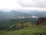 下望城門水塘, 隱約見到遠處的獅子山
IMG_1712