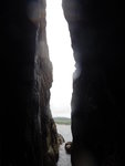 石環秘洞左邊石罅, 望到清水灣俱樂部 DSCN4221