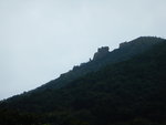 山路中上望女婆山中的元陽石及石塔
DSCN8611