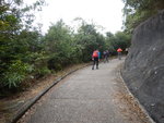 接石屎路(中峽道)轉左上斜 DSCN4942