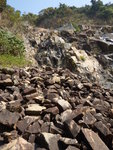 番出去後沿峽左邊走, 左邊有碎石坡
DSCN5640