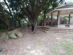 原來涼亭後有路
DSCN0632