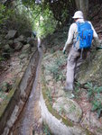 下降筆架山南坑左源至去水道, 沿去水道前行
DSCN9807