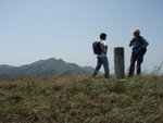 牙鷹山頂(373米), 望到的會否靈會山呢? 
P9266288