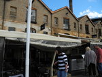女生則乘車去在岩石區的  Wolfies Restaurant, 17-21 Circular Quay West, Waterfront, The Rocks NSW 2000, 因為約了中學老師 Miss Liu 共進午餐一聚
DSCN00950
