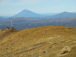 遠處尖山相信是 Opala Volcano
DSC01397