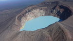 湖水好藍好假, 可能因為是酸性湖
DSC01925
