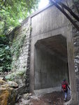 下降柏柴石澗主源(C3), 穿一隧道, 其實上面是大潭道
DSCN0631