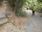 左路是港島徑3段, 而貝璐道由這裏開始亦是港島徑3段路段
DSCN4173