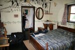 到Marangu Gate 後便乘車到此在Arusha的L'Oasis Lodge, 車程約2小時. 終於有覺好瞓喇呱 
IMG00484