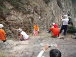 呢邊的己經安全過關, 不過都要小心唔好行咁近崖邊呀
PC128700