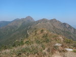 大金鐘頂遙望剛才走過的馬頭及彎曲山一帶
DSCN0370
