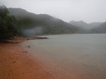 綑岸中回望榕樹凹村, 見村中海邊石堤
DSCN1251