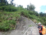 往右邊至護土牆處跨欄
DSCN1780