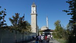 經鐘樓, 是這裏的歷史建築, 後面清真寺
IMG-20190925-WA1318