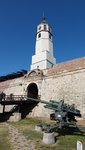 古堡內以前打仗時用的武器 與 鐘樓
IMG-20190925-WA2731