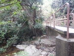 至1號橋入澗下午茶, 橋下是大圓石澗左源所在DSCN5413