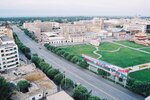 F1060018