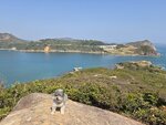 雞乸石旁下望東龍島佛門堂碼頭和我哋紥營的燈塔旁空地(相右). 隱約見我哋個營
對岸是清水灣鄉村俱樂部

20260116_130139