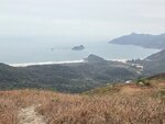 另一邊望鹹田灣(右)和大灣(左), 海中是大洲和尖洲, 這個角度只見好似得一個小島, 其實是兩個
20260210_000030